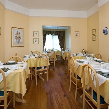 Bed & Breakfast Griffin 3*